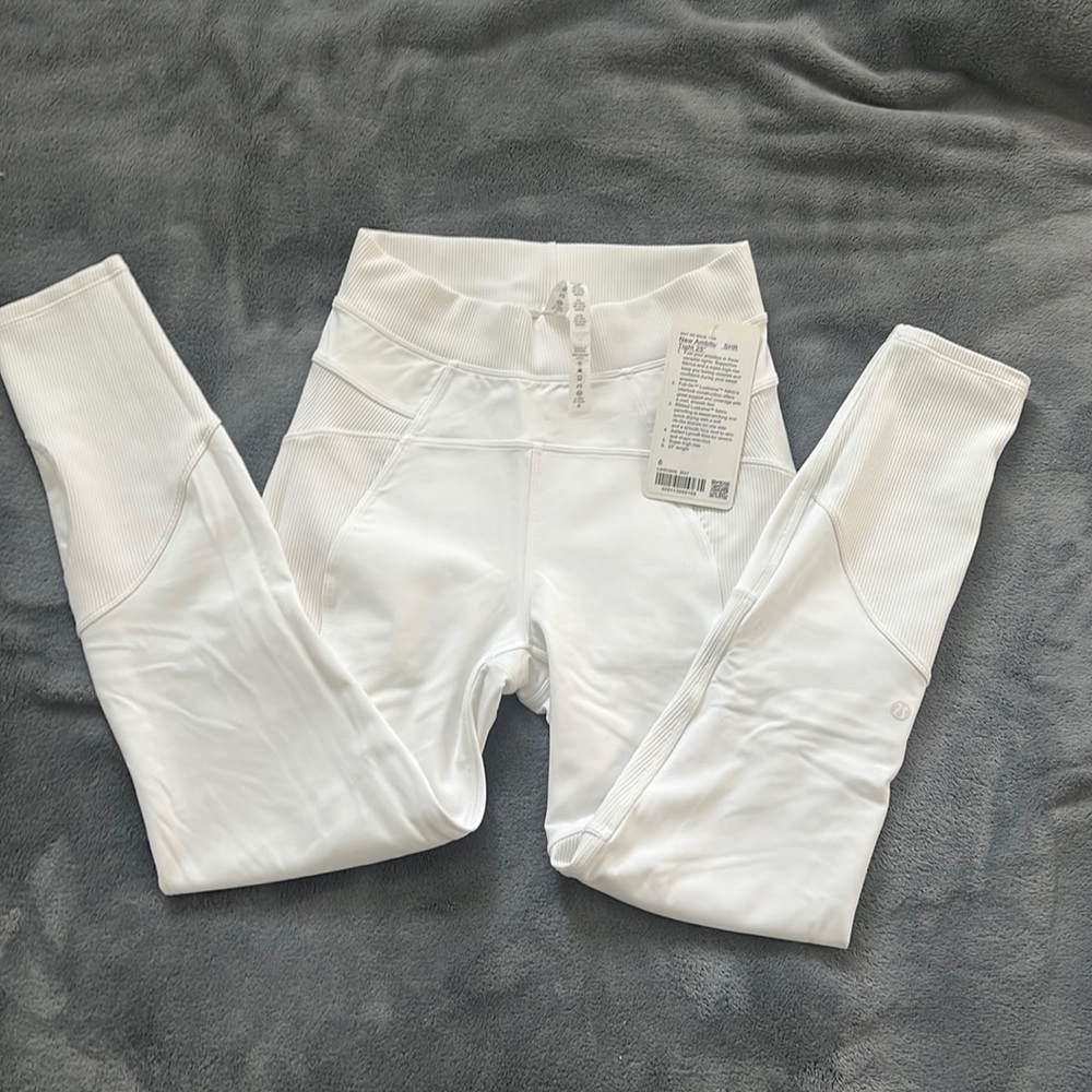 Lululemon New Ambition High Rise Tight/Leggings 25”